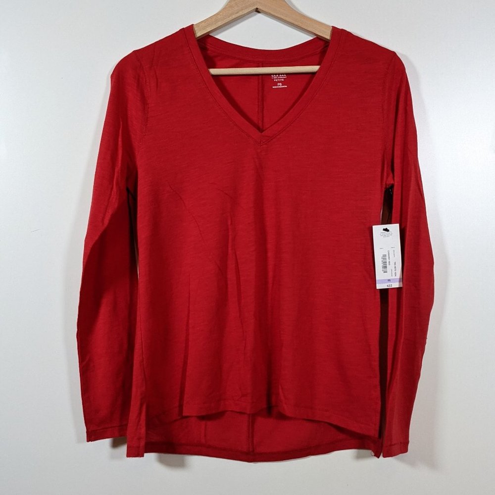 a.n.a. Long Sleeve V Neck T-shirt